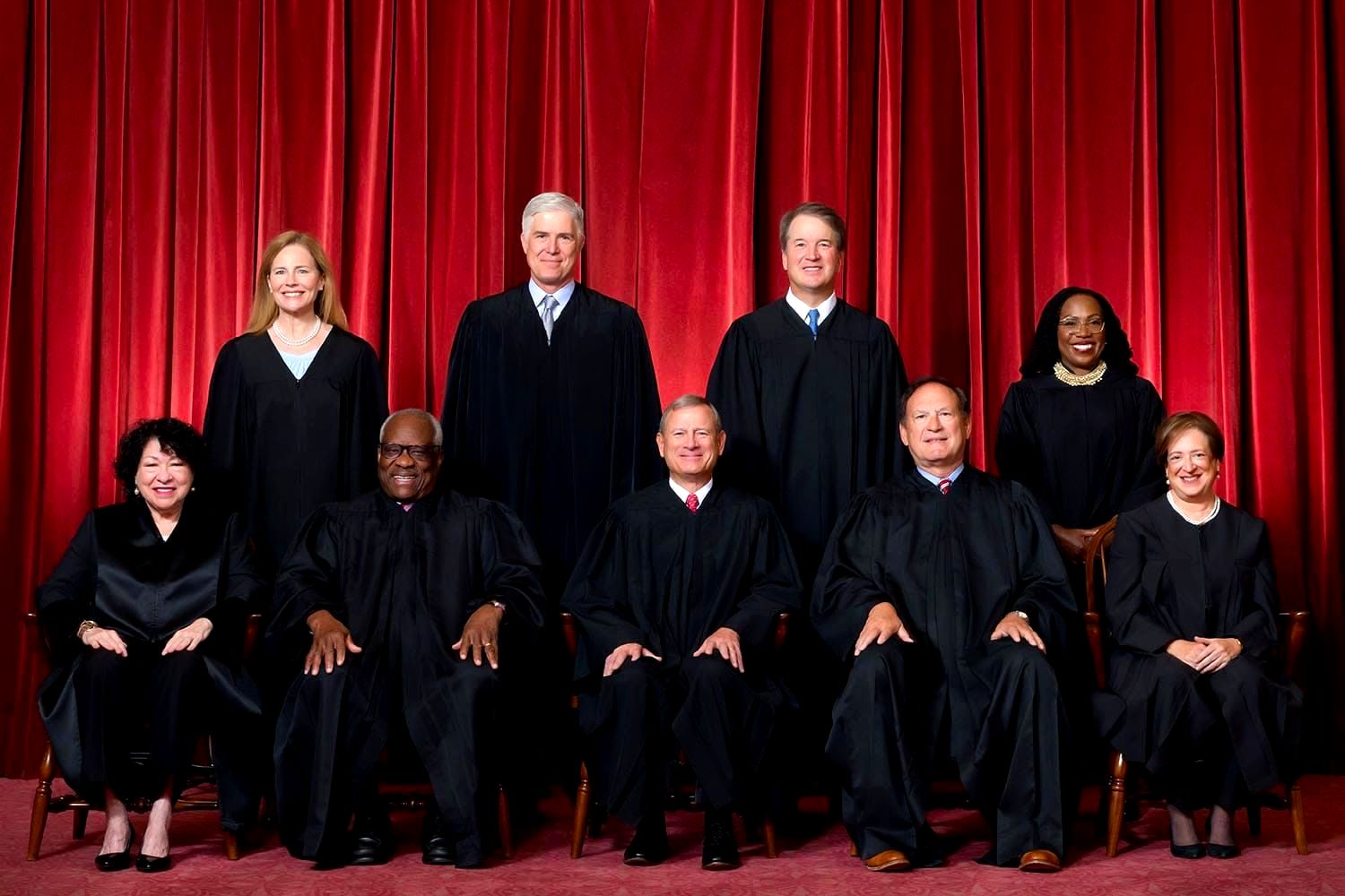 Supreme Court of the United States Roberts Court 2022 formal portrait